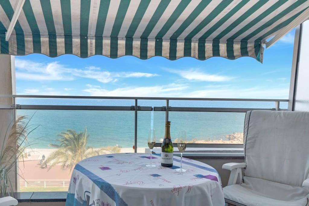 La Prom - A Two Bedroom Apartment With A Sea View Nice Exterior photo